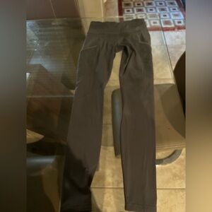 Lululemon size 4 full length gray leggings